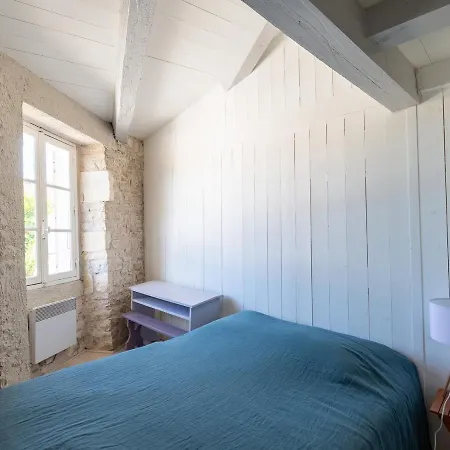 Maison De Charme Retaise Avec Cour, Proche Plages Et Centre, 3 - Fr-1-258-138 *